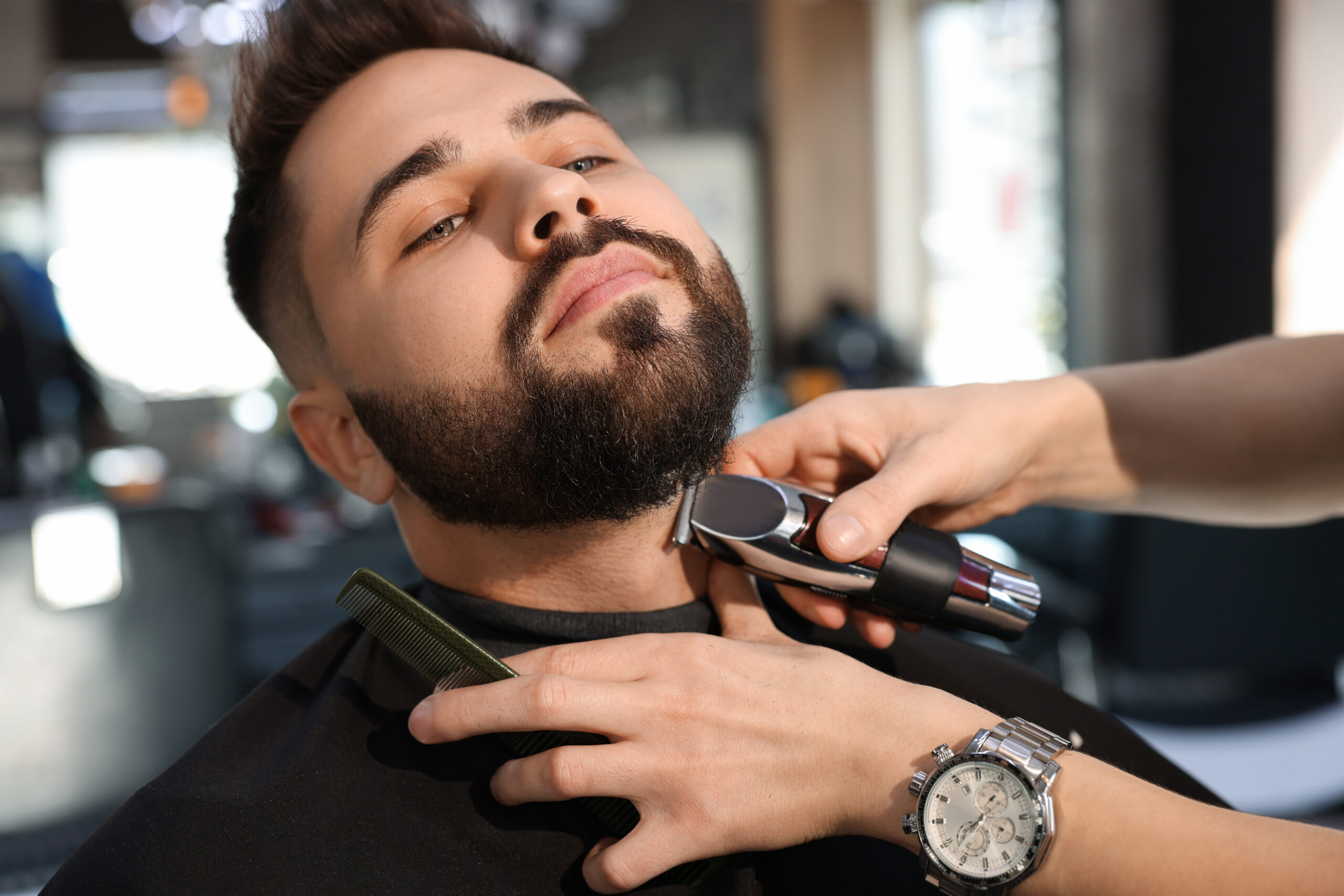 Haarschnitt mit der Schere
